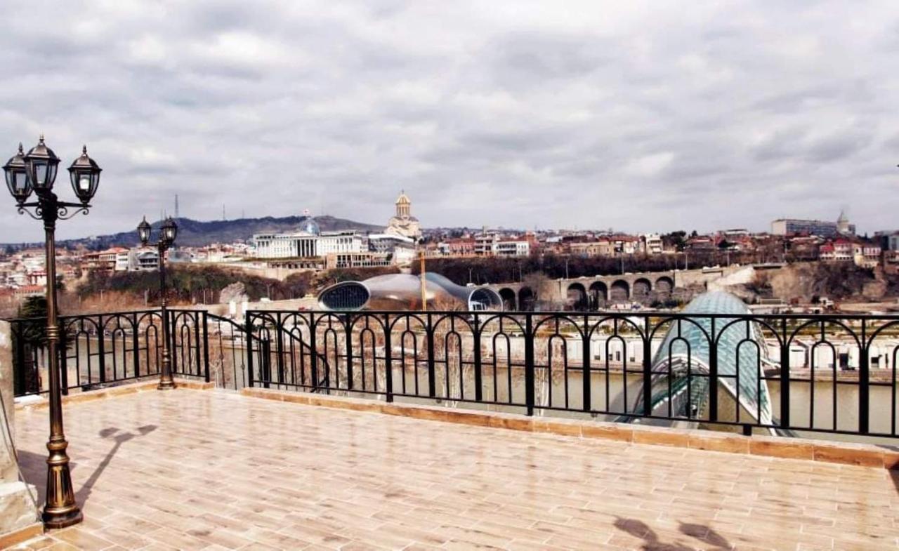 Barsuna Tbilisi Bagian luar foto